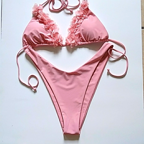 BIKINI PINK RUFFLE SWIMSUIT - Picture 2 of 7
